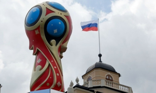 Платини: Корупционният скандал няма да се отрази на световното в Русия