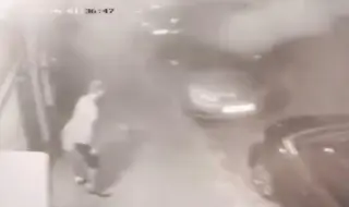 Полицията в Сливен издирва мъж, заснет да малтретира коте