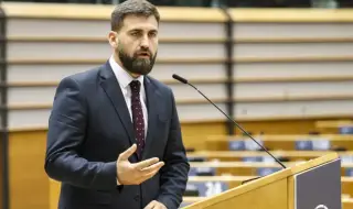 Андрей Новаков пред ФАКТИ: Средно измамата с върнат километраж струва около 3 000 евро на автомобил