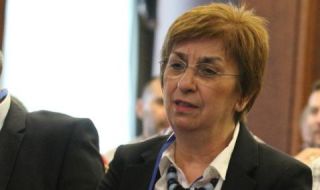 Проф. Екатерина Михайлова: Наблюдава се влошаване на работата на парламента