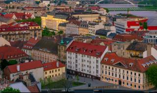 Все по-малко нови жилища в Братислава