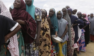 Нигерия изпраща жени да пазят жертви на Боко Харам