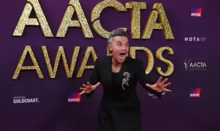 Дъщерята на Роби Уилямс направи своя дебют на червения килим и актьорска кариера (СНИМКА)