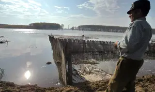 Проблем с язовир остави 100 000 души без питейна вода в Румъния