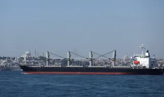Два турски търговски кораба се сблъскаха край Истанбул