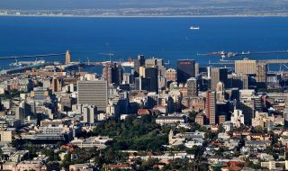 Пет жертви при таксиметрова стачка в Кейптаун