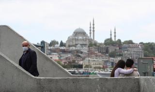 Турция ще прави PCR тестове на туристите