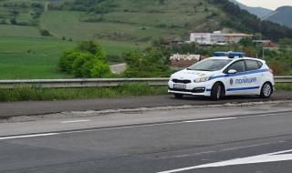 Хванаха автокрадци след преследване в София