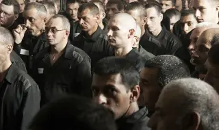 Търсят се войници за фронта! След Русия и Украйна ще мобилизира затворници