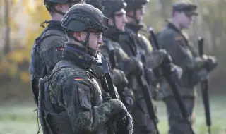 Германия отхвърли обвиненията на Русия, че помага на Украйна от реваншизъм