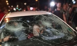 Съдът решава за изпочупената кола при блокадата на Румънското посолство по време на протестите през 2020 г.