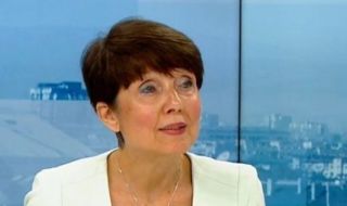 Пулмолог: 70% от хората с COVID-19 пият антибиотик без нужда