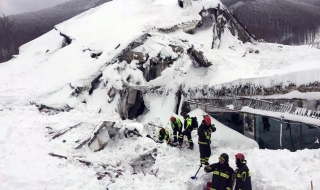 29 загинали и 11 оцелели сред руините на италианския хотел