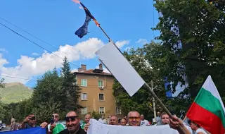 Протестиращите в Сопот блокираха Подбалканския път в района на ВМЗ