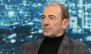 Актьорът Димитър Маринов взе диплома за доктор