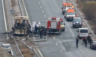 България плаща поне 25 млн. лева кръвнина на близките на загиналите в автобуса-ковчег