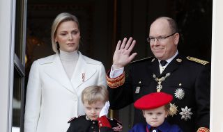 Принцът на Монако плаща по 12 млн. евро на съпругата си, за да остане до него
