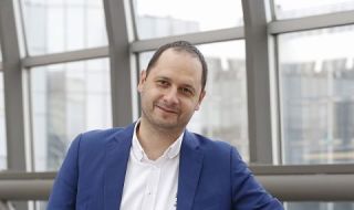 Петър Витанов: Живеехме в пленена държава, управлявана от човек с еднолична власт 