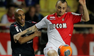 Феновете на Монако наградиха Бербатов