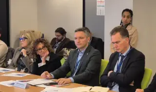 Вигенин: Антимикробната резистентност застрашава лечението на рака