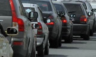 Натоварен трафик в София към 18:00 часа, 80 000 автомобила напускат столицата