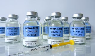 Още през октомври ще започне производството на първата китайска mRNA ваксина