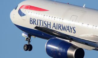 Великобритания и Китай възобновяват пътническите полети помежду си