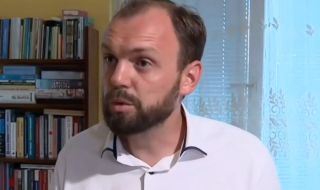 Мустафа Емин подаде оставка като съветник на министъра на отбраната