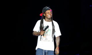 Рапър се изправя пред съда заради оръжие и наркотици