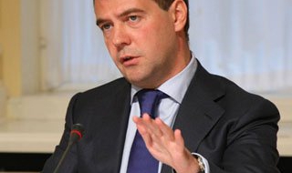 Медведев закрива съмнителни авиокомпании