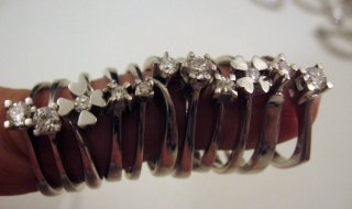 НАП пуска на търг 22 брилянта