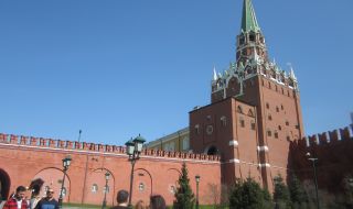 "Московский комсомолец" : За какво биха могли да разговарят със Зеленски Макрон, Шолц и Драги 