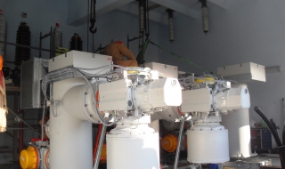 Спад на консумацията на ток през февруари