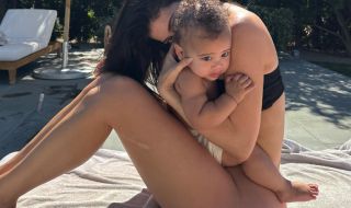 Кайли Дженър официално смени името на сина си 16 месеца след раждането му