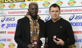 ЦСКА демонстрира уважение към свои бивши играчи и треньори 