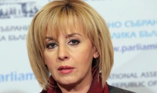 Мая Манолова отказа да е президент