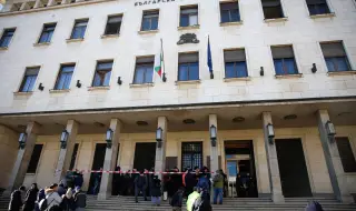 БНБ обяви колко е външният дълг на България в края на февруари