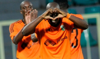 Литекс подряза крилата на "канарчетата"