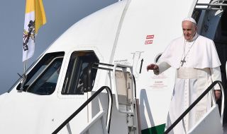 Папата се готви за първи полет с новата италианска авиокомпания