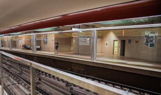 Пускат третата линия на метрото до края на месеца