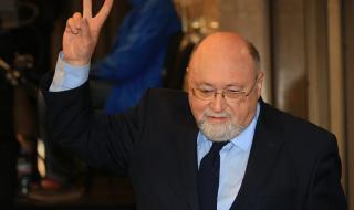 Хекимян към Александър Йорданов: Колко пъти се целунахте с Борисов