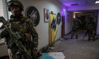 Боец от "Азов" разказва за екзекуциите на цивилни в "Азовстал" (ВИДЕО)