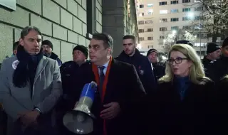 Асен Василев: Оставката на Даниел Митов трябва да е депозирана още тази вечер