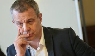 Поискаха оставката на Кошлуков с отворено писмо