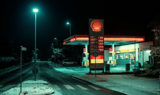 Shell прекратява всичките си проекти в Русия