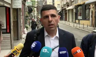 Ивайло Мирчев: Преди да "обединява дясното", Борисов да даде отговорите - или да се оттегли 
