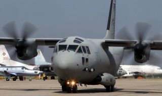 Самолетът "Спартан" доставя хуманитарна помощ за Сирия