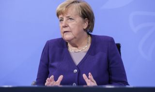Ангела Меркел отклони предложение за работа