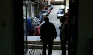 Скандал в Гърция с малтретирани деца в социалните домове
