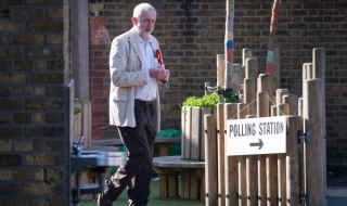 Тежък удар за лейбъристите във Великобритания